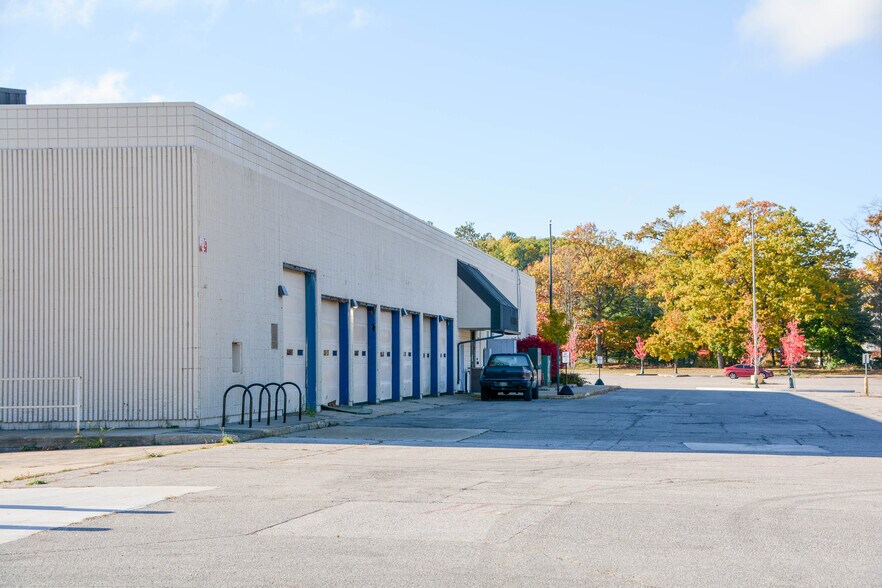 More Photos Of 1212 W South Airport Rd W, Traverse City Department Store For Sale