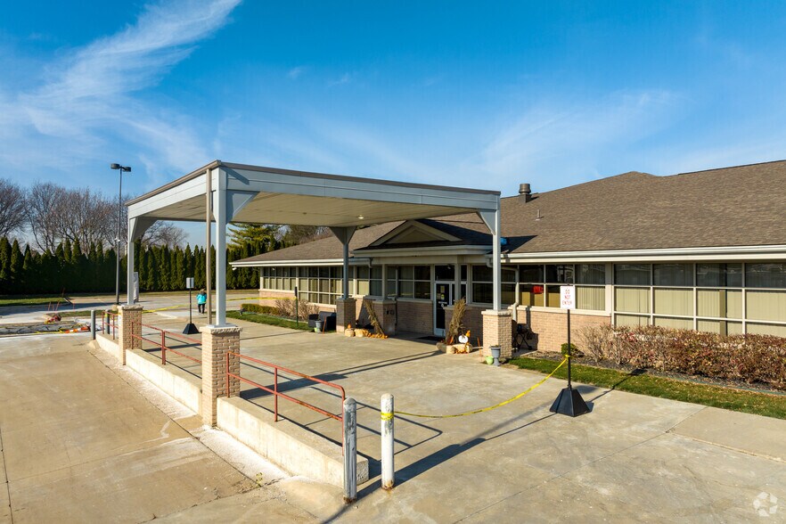 More Photos Of 35501-35765 Mound Rd, Sterling Heights Unknown For Sale