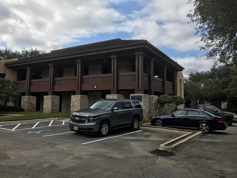More Photos Of 7272 Wurzbach Rd, San Antonio Medical For Sale