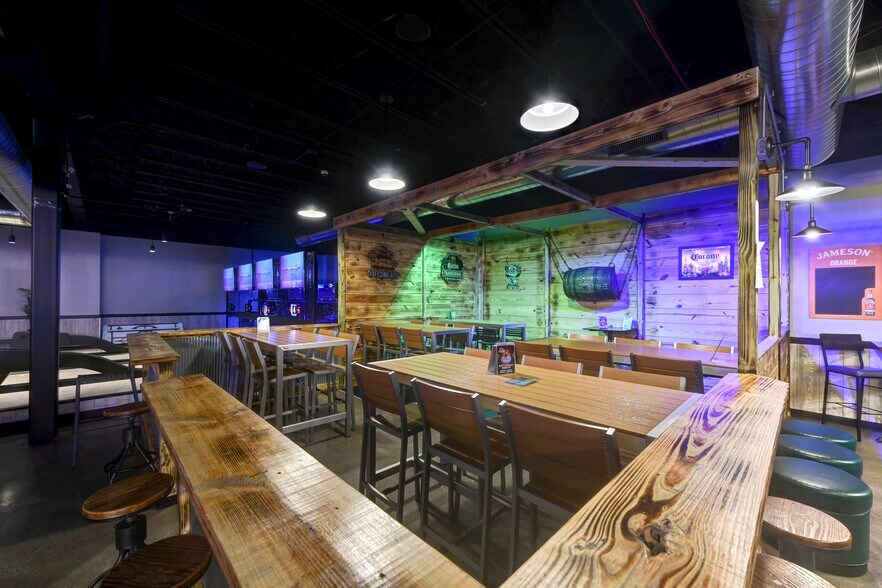 More Photos Of 18409 S Halsted St, Glenwood Storefront For Sale