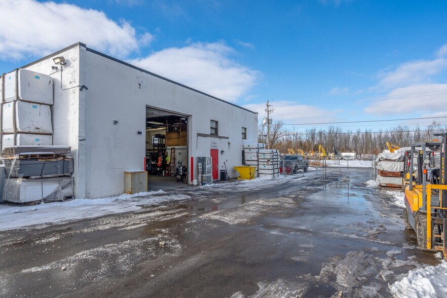 More Photos Of 2550 Del Zotto Av, Ottawa Industrial For Sale