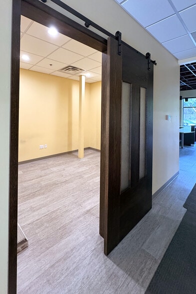 More Photos Of 272-276 Snelling Ave, Saint Paul Storefront For Lease