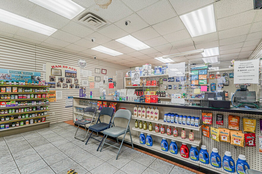 More Photos Of 174 Avenue O, Brooklyn Storefront Retail Residential For Sale