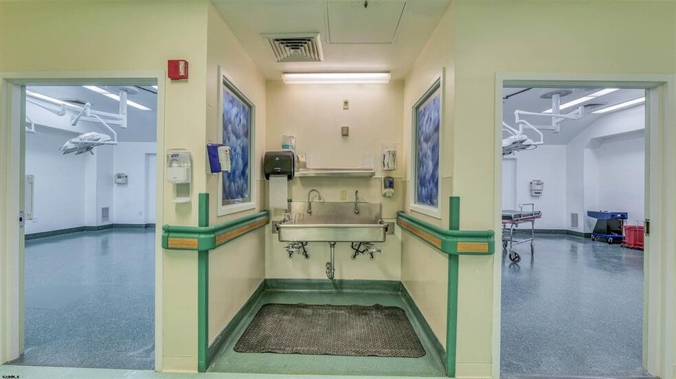 More Photos Of 301-305 Central Ave, Egg Harbor Township Medical For Lease