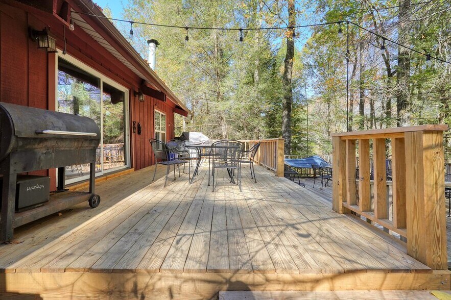More Photos Of 400 Mulberry Gap Rd, Ellijay Hospitality For Sale