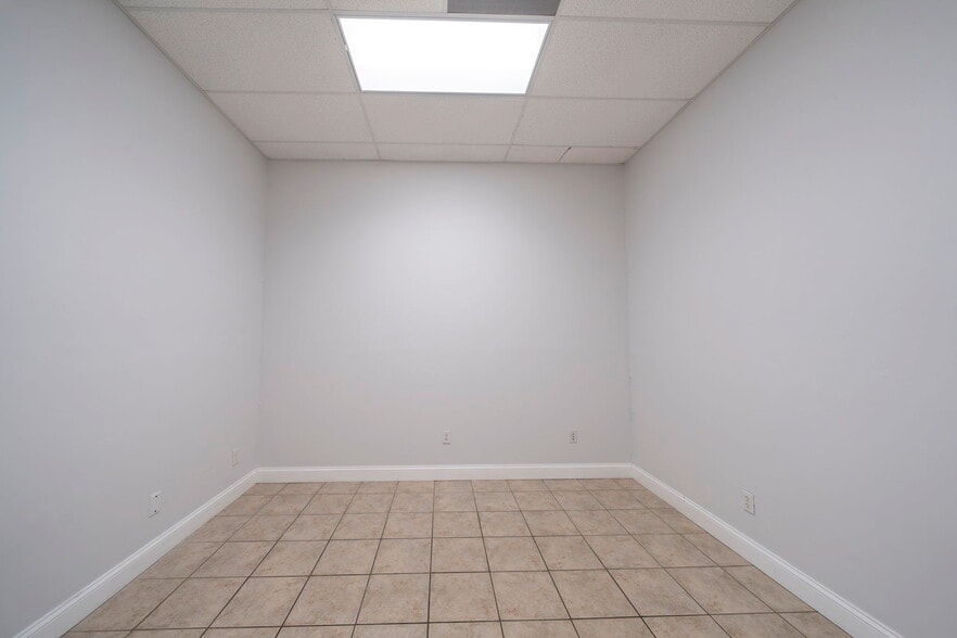 More Photos Of 24551 Production Cir, Bonita Springs Showroom For Lease