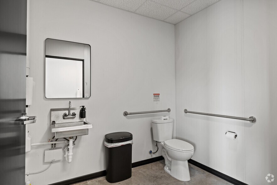 Photo of 1st Floor Ste 1004/1005