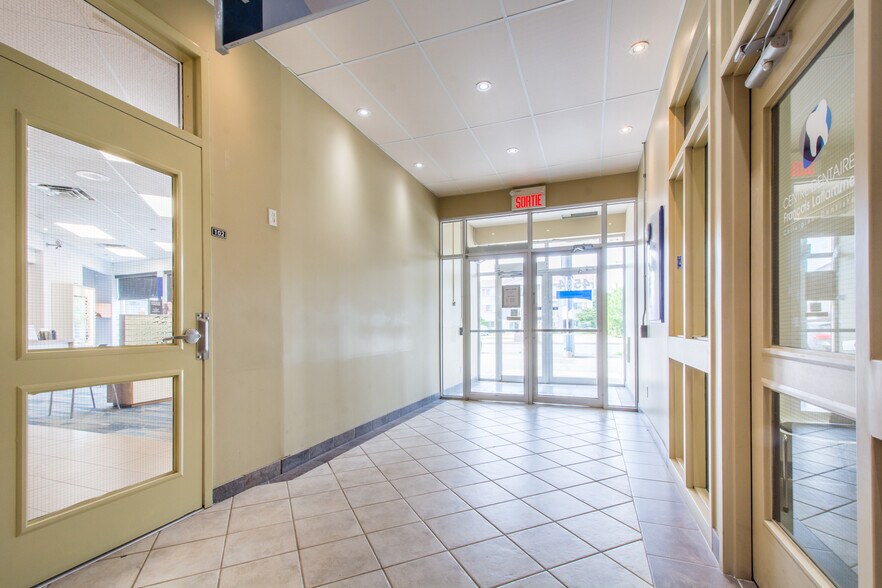 More Photos Of 4534 Boul Saint-Joseph, Drummondville General Retail For Sale