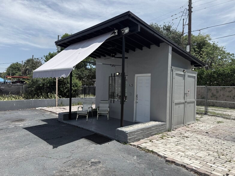 Primary Photo Of 620 Dixie Highway Hwy, Lake Worth Beach Land For Lease