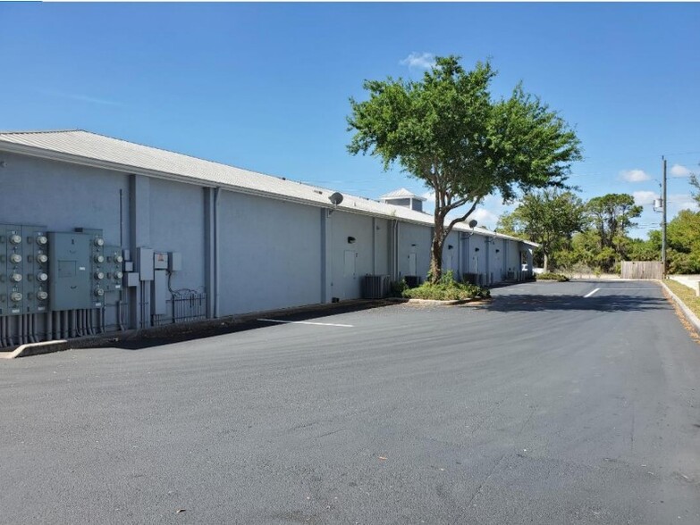 More Photos Of 17218 Toledo Blade Blvd, Port Charlotte Unknown For Lease