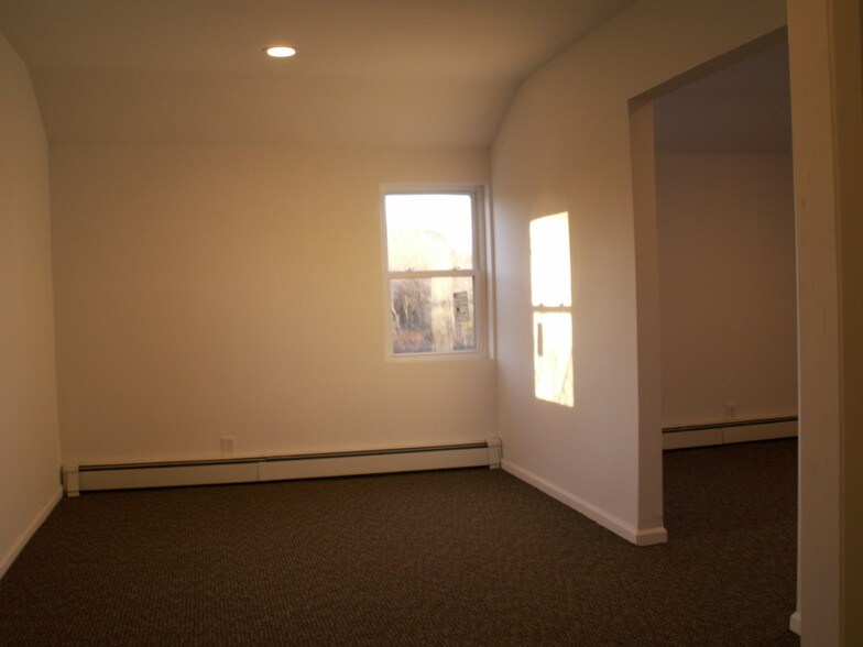 More Photos Of 760-764 Middle Country Rd, Selden General Retail For Lease