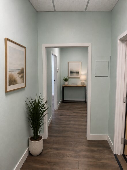 More Photos Of 1015 Chestnut Ave, Carlsbad Office For Sale