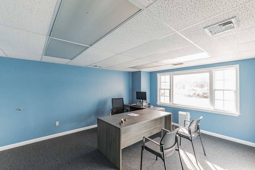 More Photos Of 34 Academy Hill Rd, Plainfield Office For Sale