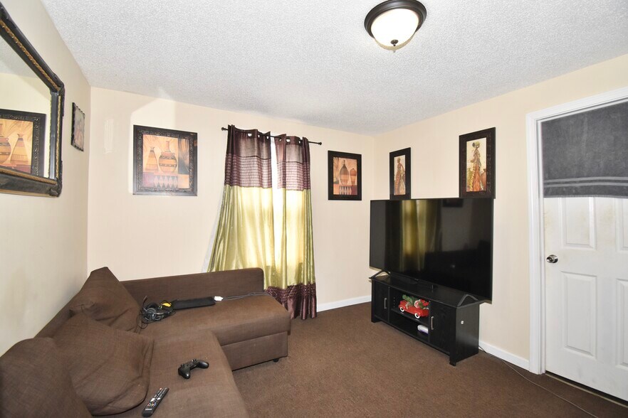 More Photos Of 855 Liberty St, Springfield Apartments For Sale