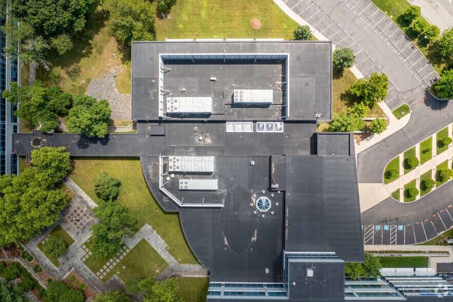 More Photos Of 930 Winter St, Waltham Office For Lease