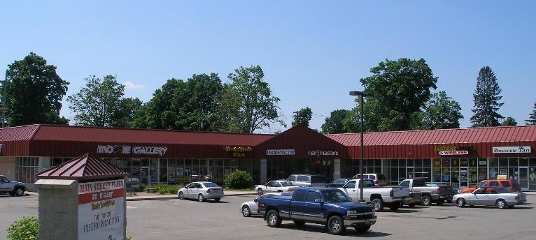 More Photos Of 151-155 S Main St, Cedar Springs Freestanding For Lease