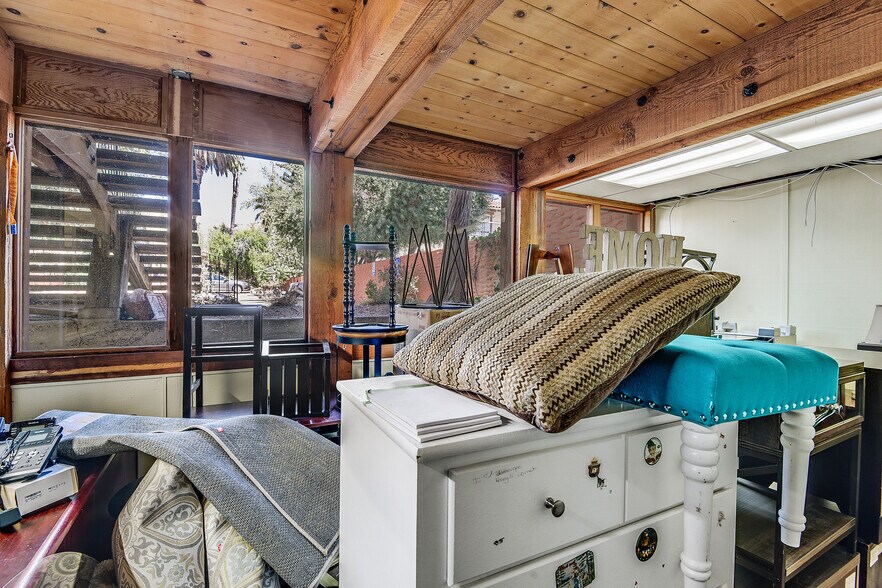 More Photos Of 43213 Mission Blvd, Fremont Office For Sale