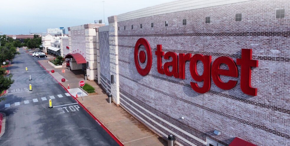 Primary Photo Of 10900 Lakeline Mall Blvd, Austin Unknown For Lease