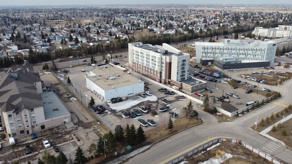 More Photos Of 17920 100 Ave NW, Edmonton Showroom For Lease