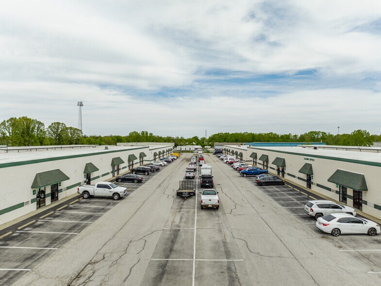 More Photos Of 5602 Elmwood Ave, Indianapolis Unknown For Lease