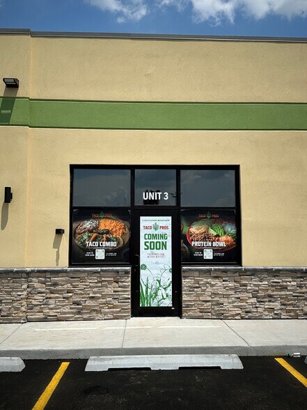 More Photos Of 4605 Lincoln Hwy, Matteson Storefront Retail Office For Lease