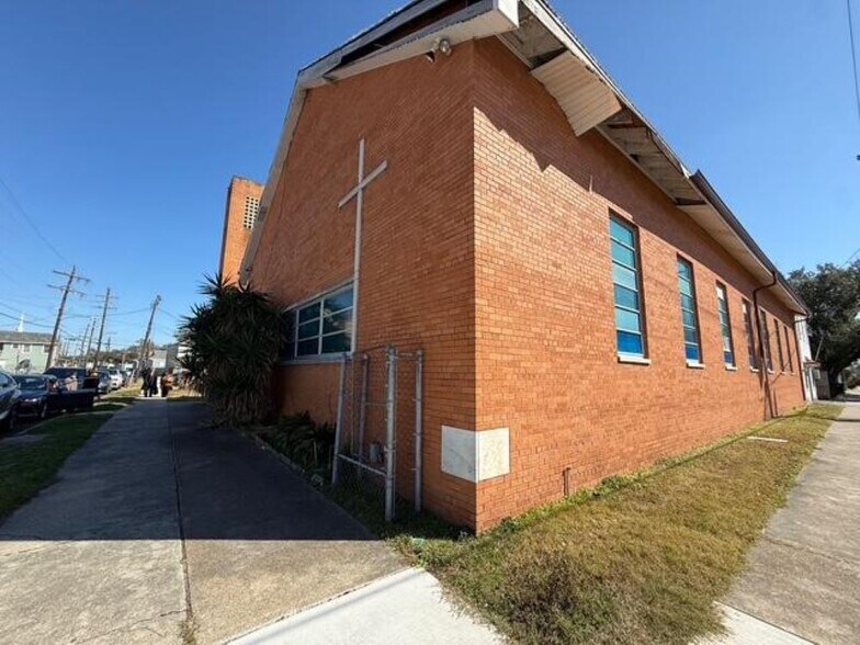 More Photos Of 3524 Lasalle St, New Orleans Religious Facility For Sale