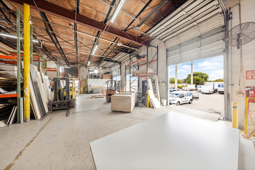 More Photos Of 7955 W 20th Ave, Hialeah Warehouse For Sale