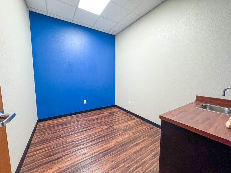 More Photos Of 2014 Ben Merritt Dr, Decatur Medical For Lease