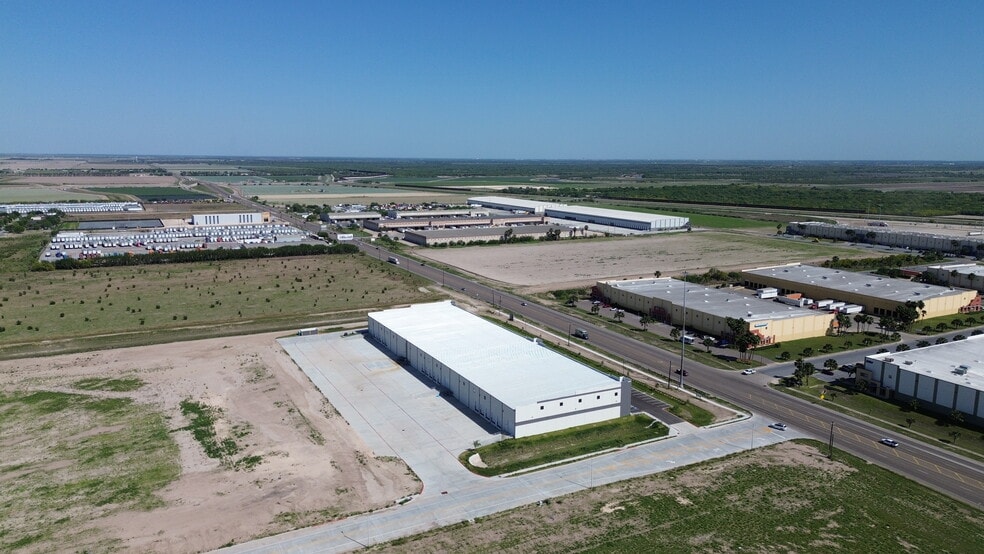 More Photos Of 890 Military Highway, Pharr Distribution For Sale