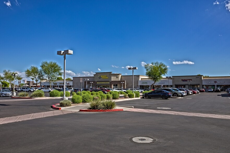 More Photos Of 15557-15609 W Bell Rd, Surprise Storefront For Lease