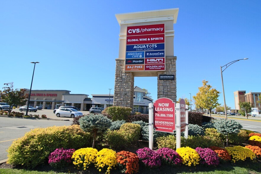 More Photos Of 4950-4990 Harlem Rd, Amherst Unknown For Lease