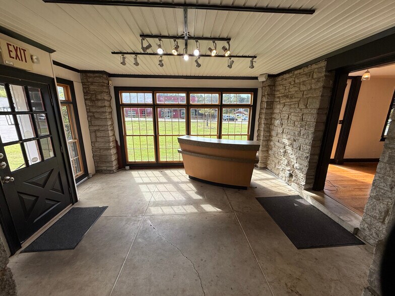 More Photos Of 2624 Old Lebanon Pike, Nashville Freestanding For Lease
