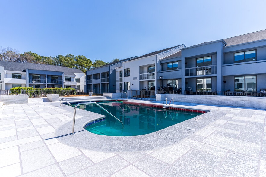 More Photos Of 2045 S Park Pl SE, Atlanta Hotel For Sale