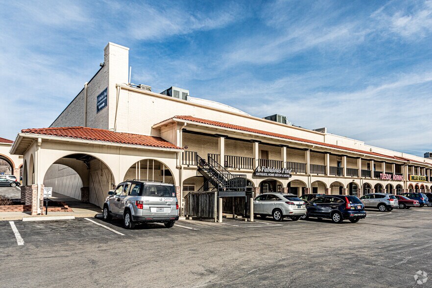 More Photos Of 5301-5431 Johnson Dr, Mission Unknown For Lease