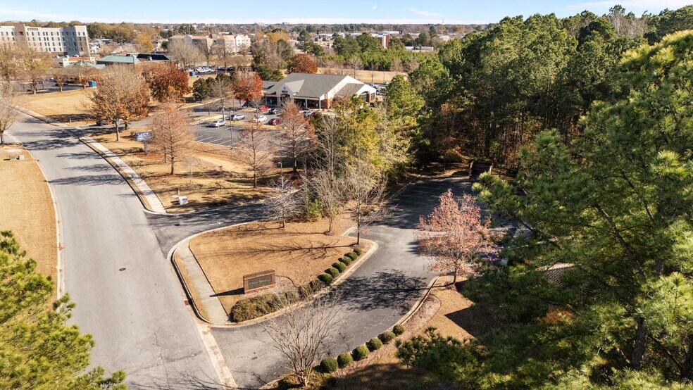 More Photos Of 2223 Hemby Ln, Greenville Medical For Sale