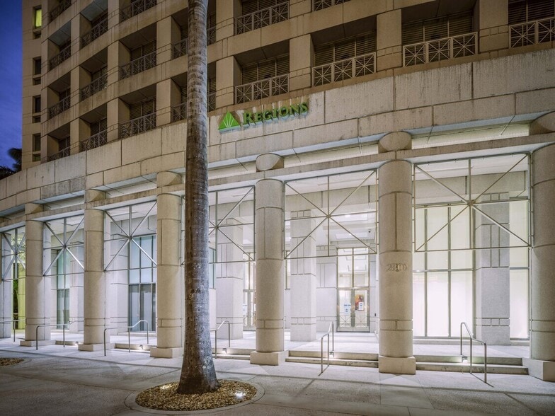 More Photos Of 2800 Ponce de Leon Blvd, Coral Gables Office For Lease