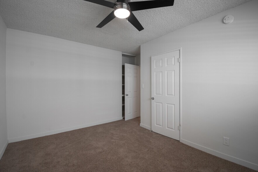 More Photos Of 906 E Imperial Ave, El Segundo Apartments For Sale