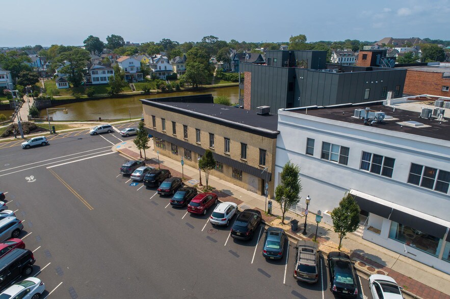 More Photos Of 601 Lake Ave, Asbury Park Office Residential For Lease