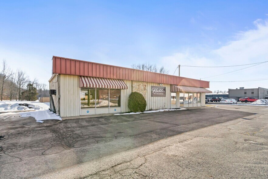 More Photos Of 2929 Clifty Dr, Madison Flex For Sale