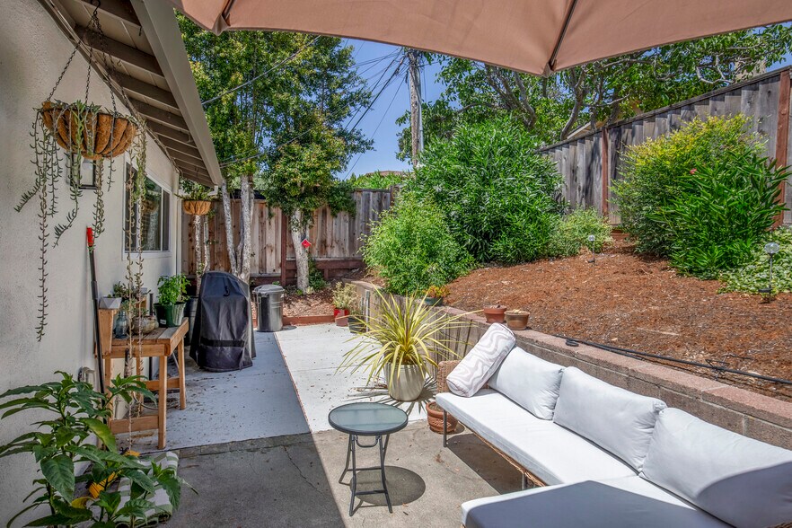 More Photos Of 10178 Alpine Dr, Cupertino Apartments For Sale