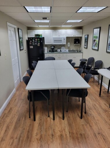 More Photos Of 31 Tosun Rd, Wolcott Warehouse For Lease