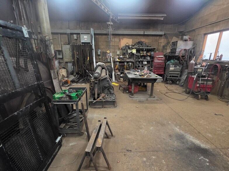 More Photos Of 1389 Old State Rd, Waterford Industrial For Sale