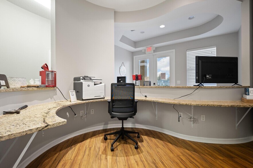 More Photos Of 17929 Hunting Bow Cir, Lutz Healthcare For Sale