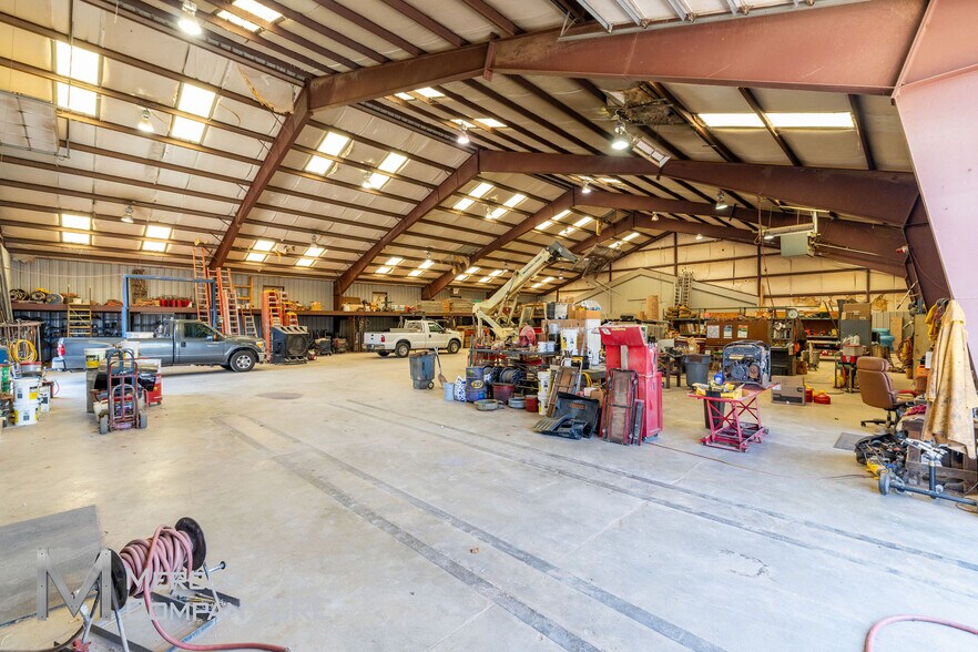 More Photos Of 1412 S Walker Ave, Oklahoma City Warehouse For Sale