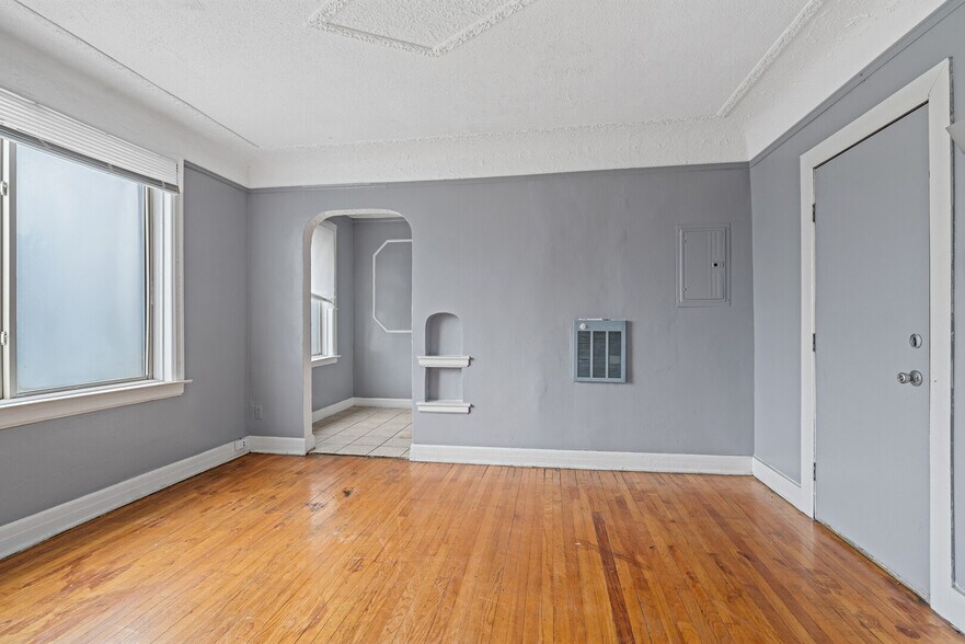 More Photos Of 1055 Philip St, Detroit Apartments For Sale