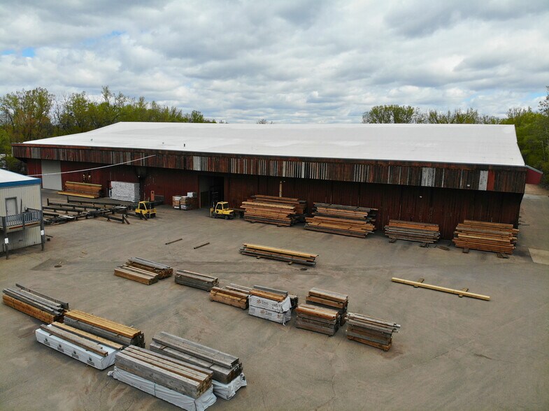 More Photos Of 4000 Labore Rd, Vadnais Heights Manufacturing For Sale