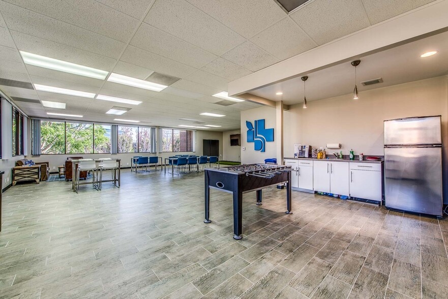 More Photos Of 1301 E Orangewood Ave, Anaheim Office For Sale