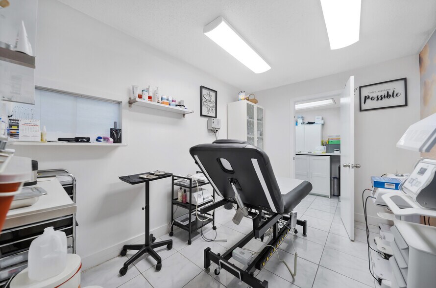 More Photos Of 2945 SW 8th St, Miami Medical For Sale