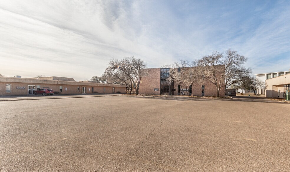 More Photos Of 23 Briercroft Office Park, Lubbock Office For Lease