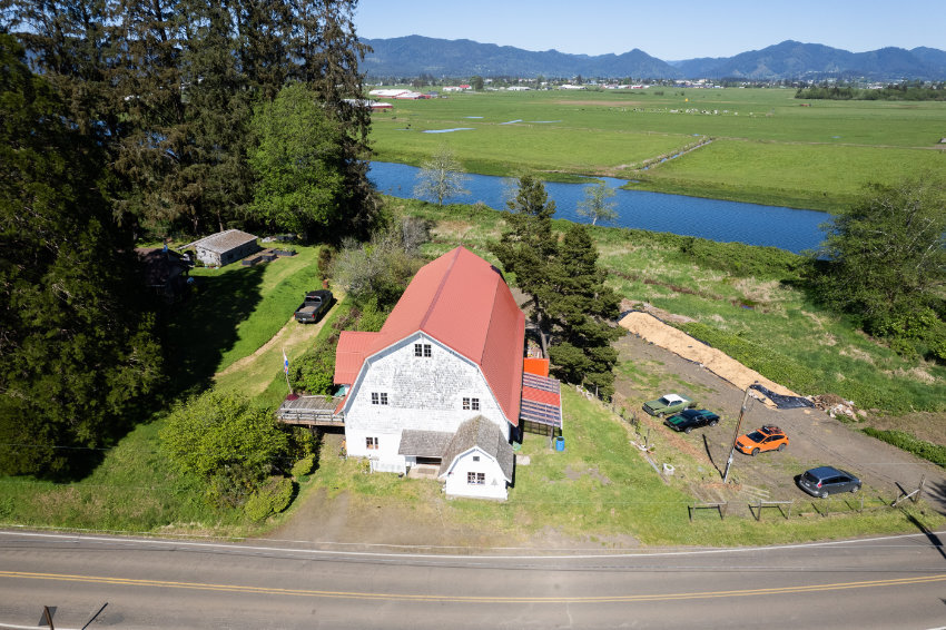 Primary Photo Of 25 Fraser Rd W, Tillamook Lodge Meeting Hall For Sale